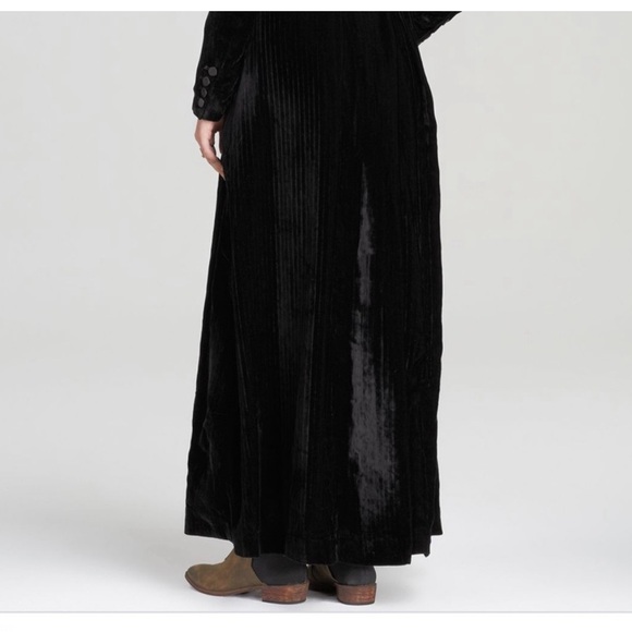 ***ISO*** Free People Black Velvet Tuxedo Duster Coat - Picture 4 of 5